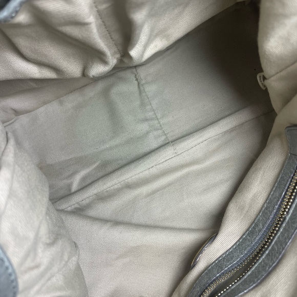 Tory Burch Grey & Metallic Leather Snap Shoulder Bag – Gold Hardware – Preowned - Picture 11 of 13